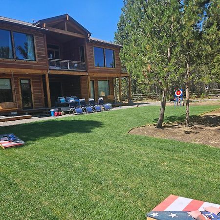 Beautiful Riverfront Near Mt Bachelor With Hot Tub Бенд Екстериор снимка